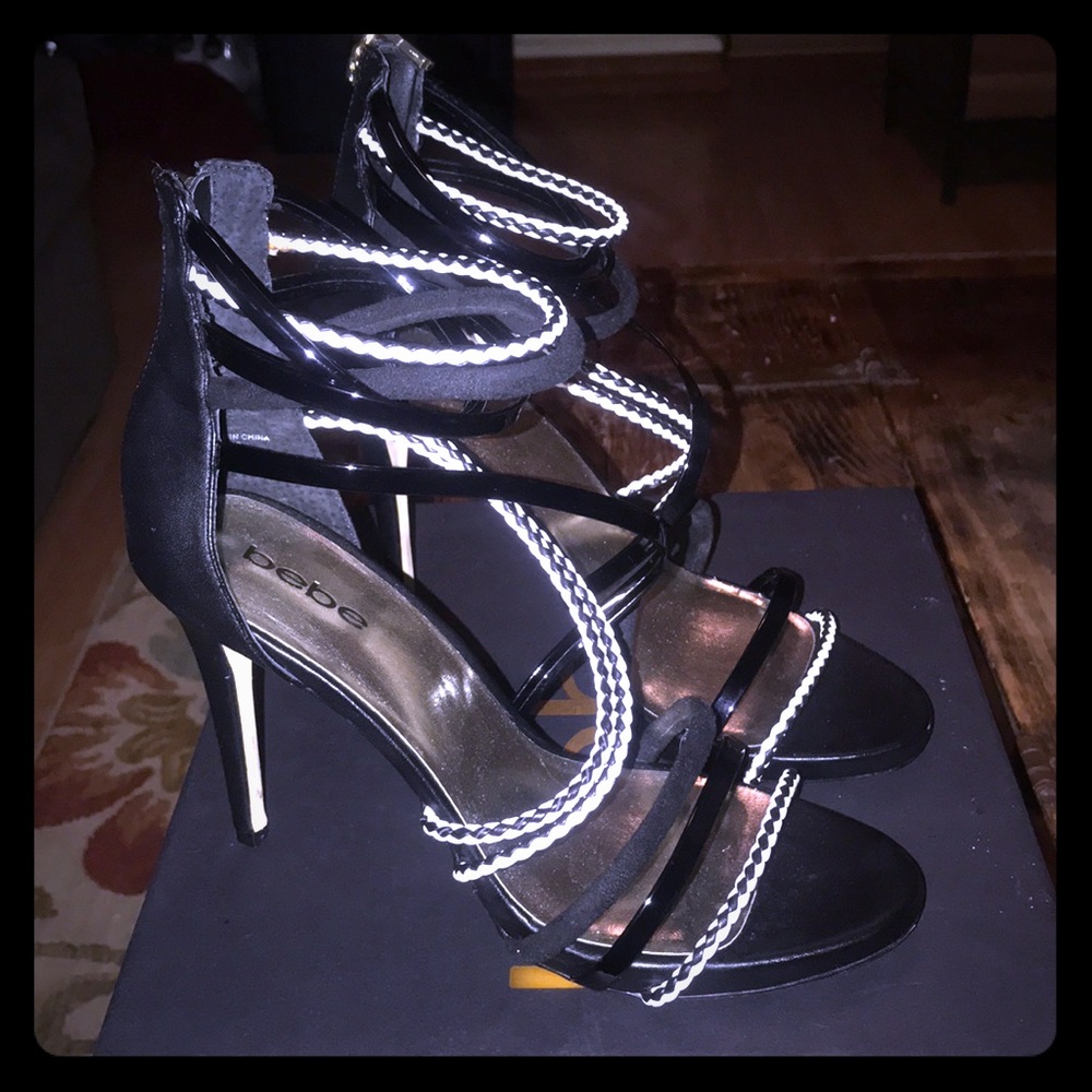 Bebe black Ninna strappy python sand size 10
